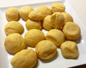 Cheese bread (Pão de queijo)