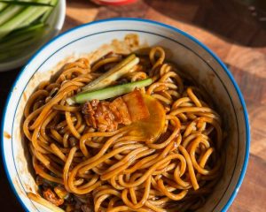 Jjajangmyeon 짜장면 (Black Bean Noodles)