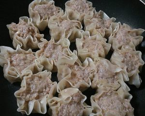 ☆Meaty and Delicious! Large Shumai with Gyoza Wrappers☆