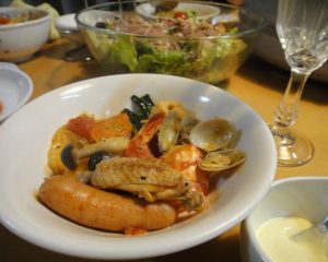Our Family's Bouillabaisse-style Tomato Hot Pot