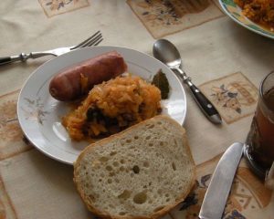 Polish Sauerkraut Cooking: Bigos