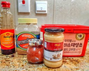 Tteokbokki (spicy rice cake)